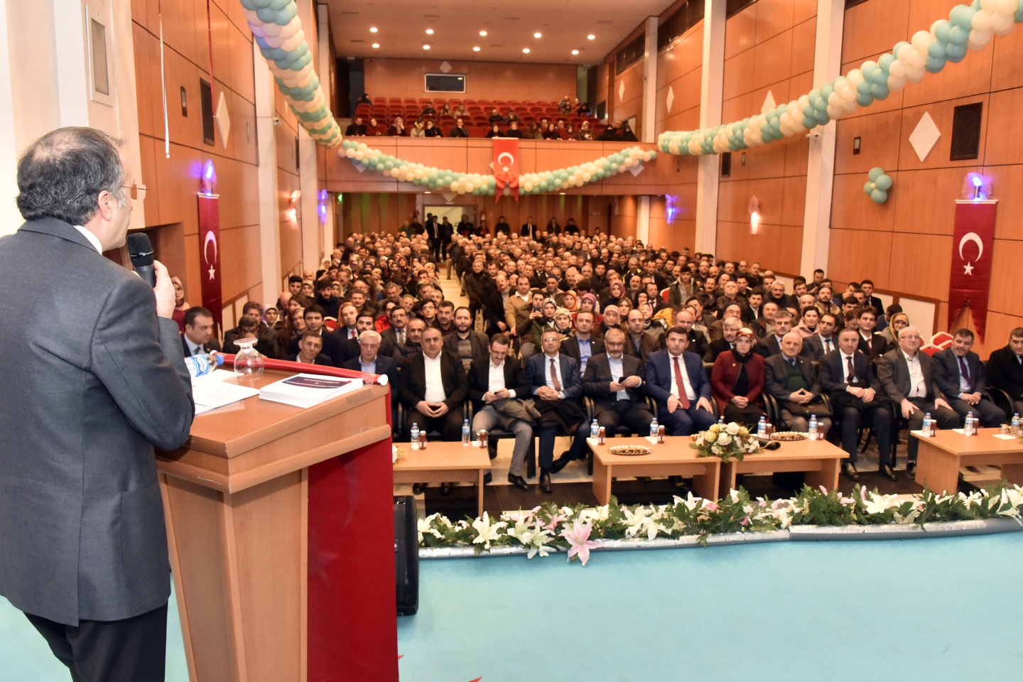 Gümüşhane’de Cumhurbaşkanlığı hükümet sistemi konuşuldu 8