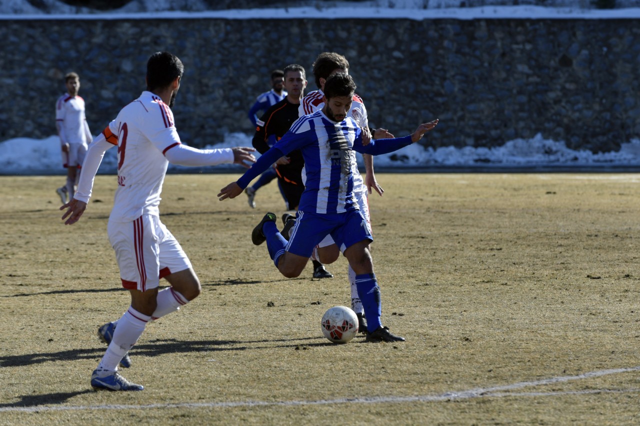 Gümüş hakeme rağmen: 2-2 22