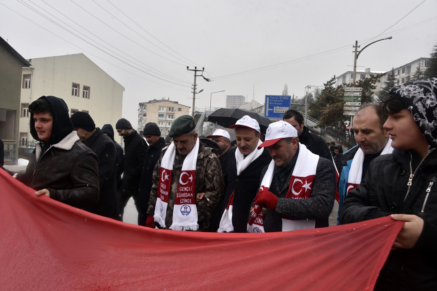 Gümüşhane Sarıkamış Şehitleri için yürüdü 1