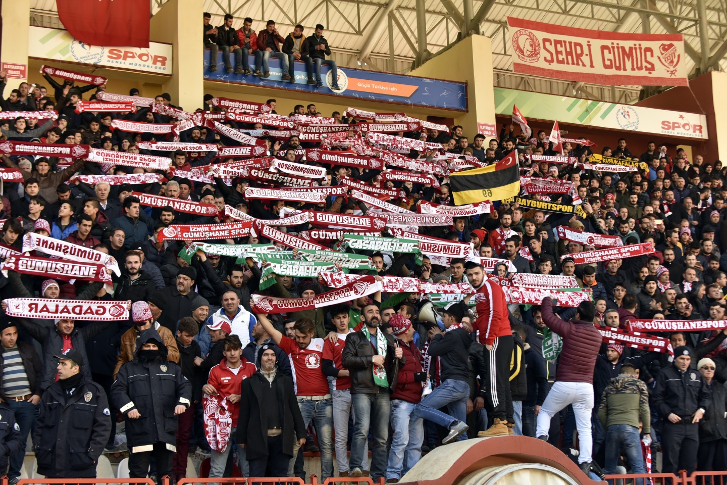 Gümüş Ankara'yı aştı: 2-1 16