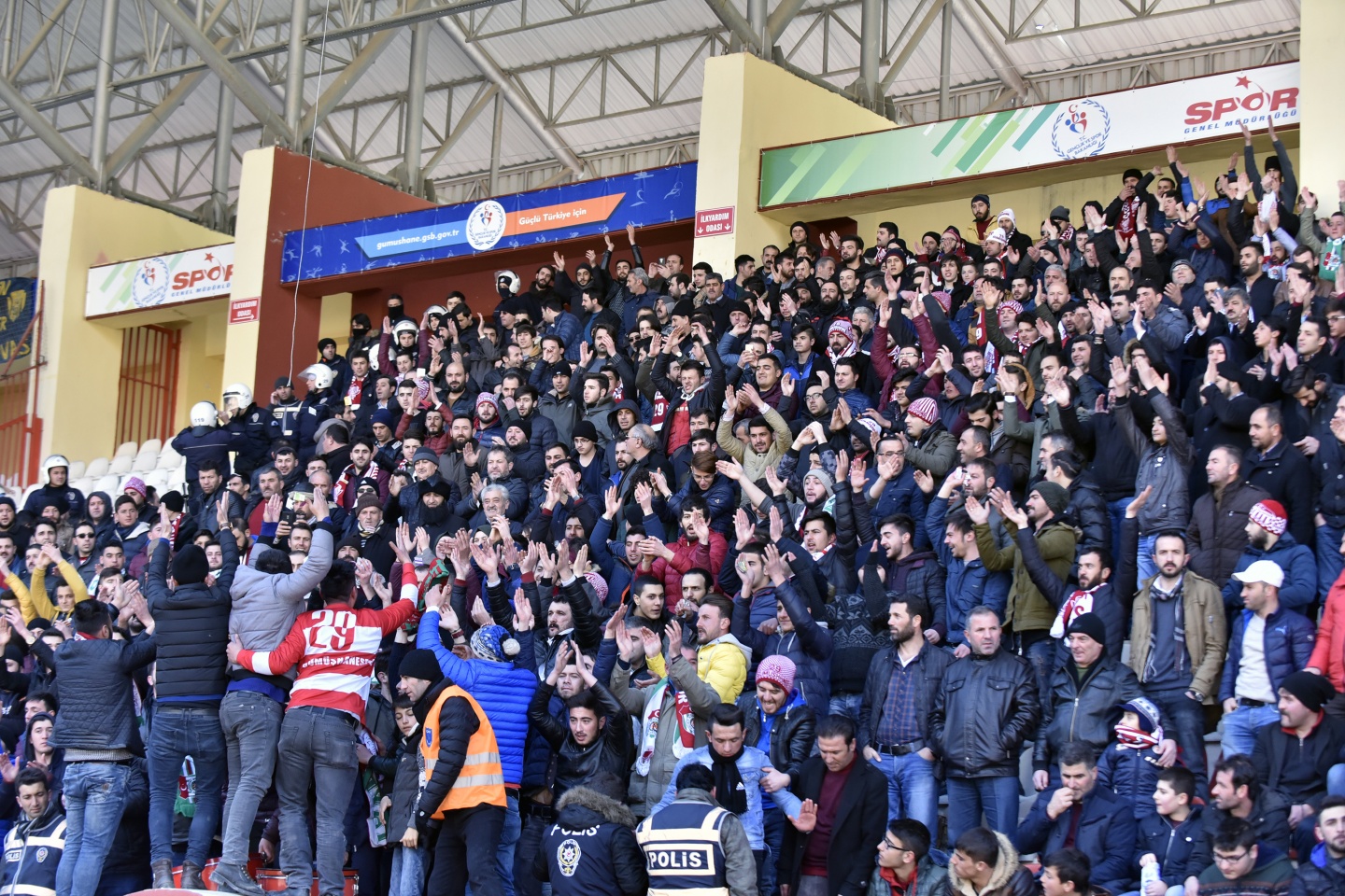 Gümüş Ankara'yı aştı: 2-1 25