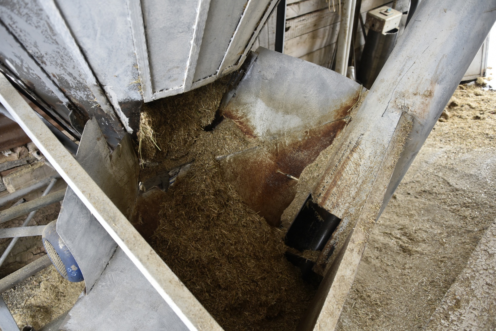 Emekli Vali şoförü ilginç makineler tasarlamaya devam ediyor 15