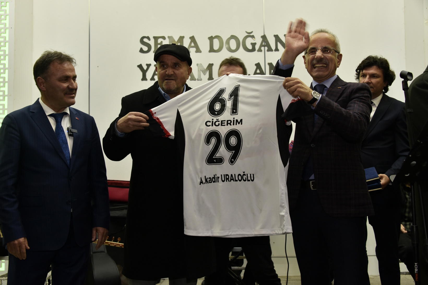 Bakan Uraloğlu Gümüşhane’de 2