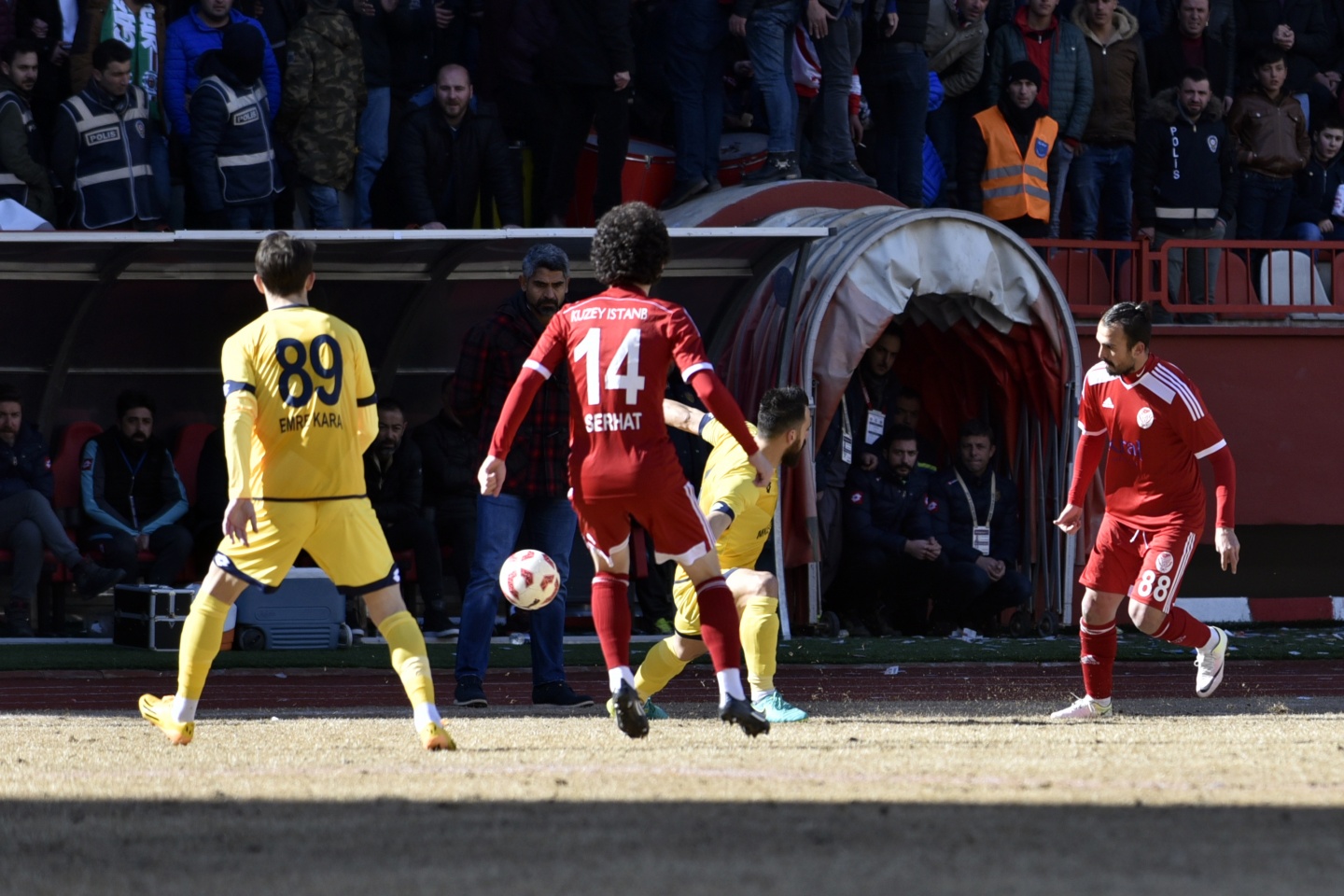 Gümüş Ankara'yı aştı: 2-1 42