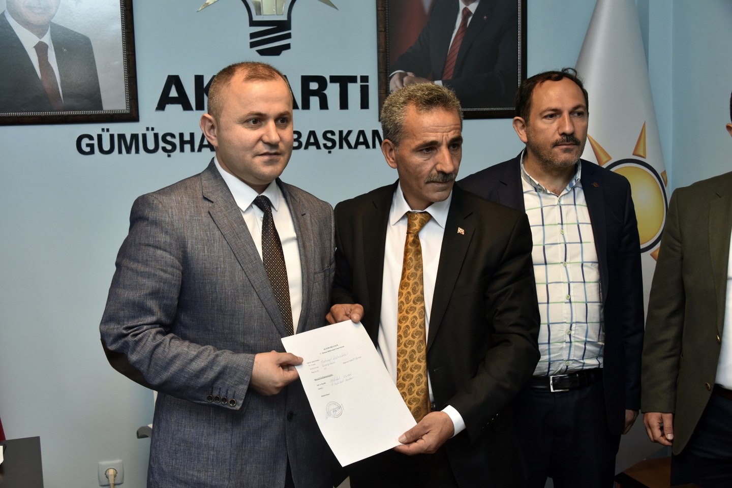 AK Parti’ye müracaatlar başladı 3