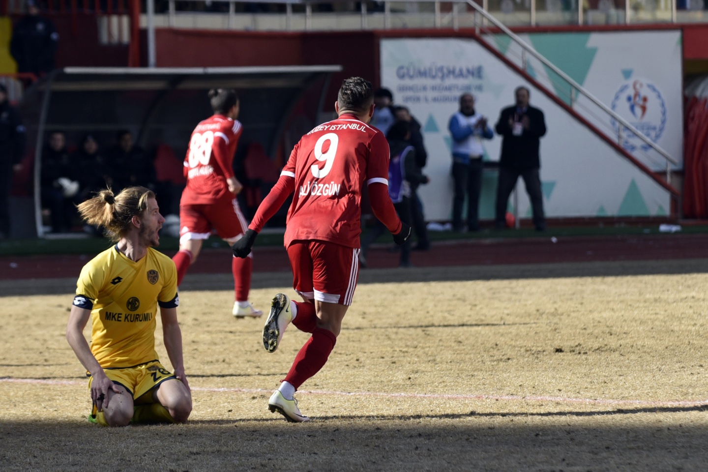 Gümüş Ankara'yı aştı: 2-1 32