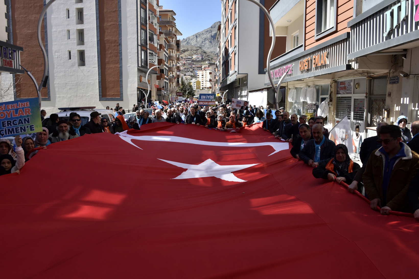 AK Parti'den Büyük Gümüşhane yürüyüşü 7