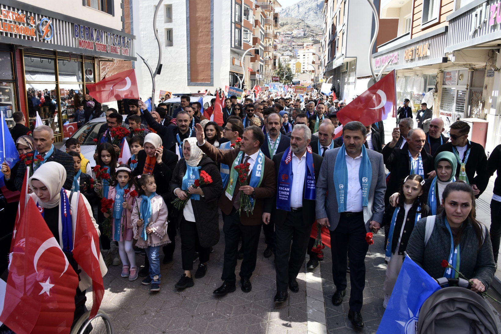 AK Parti'den Büyük Gümüşhane yürüyüşü 30