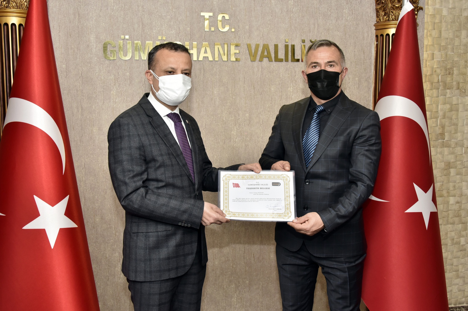 Gümüşhane’de eğitime destek veren başkanlara teşekkür belgesi 12