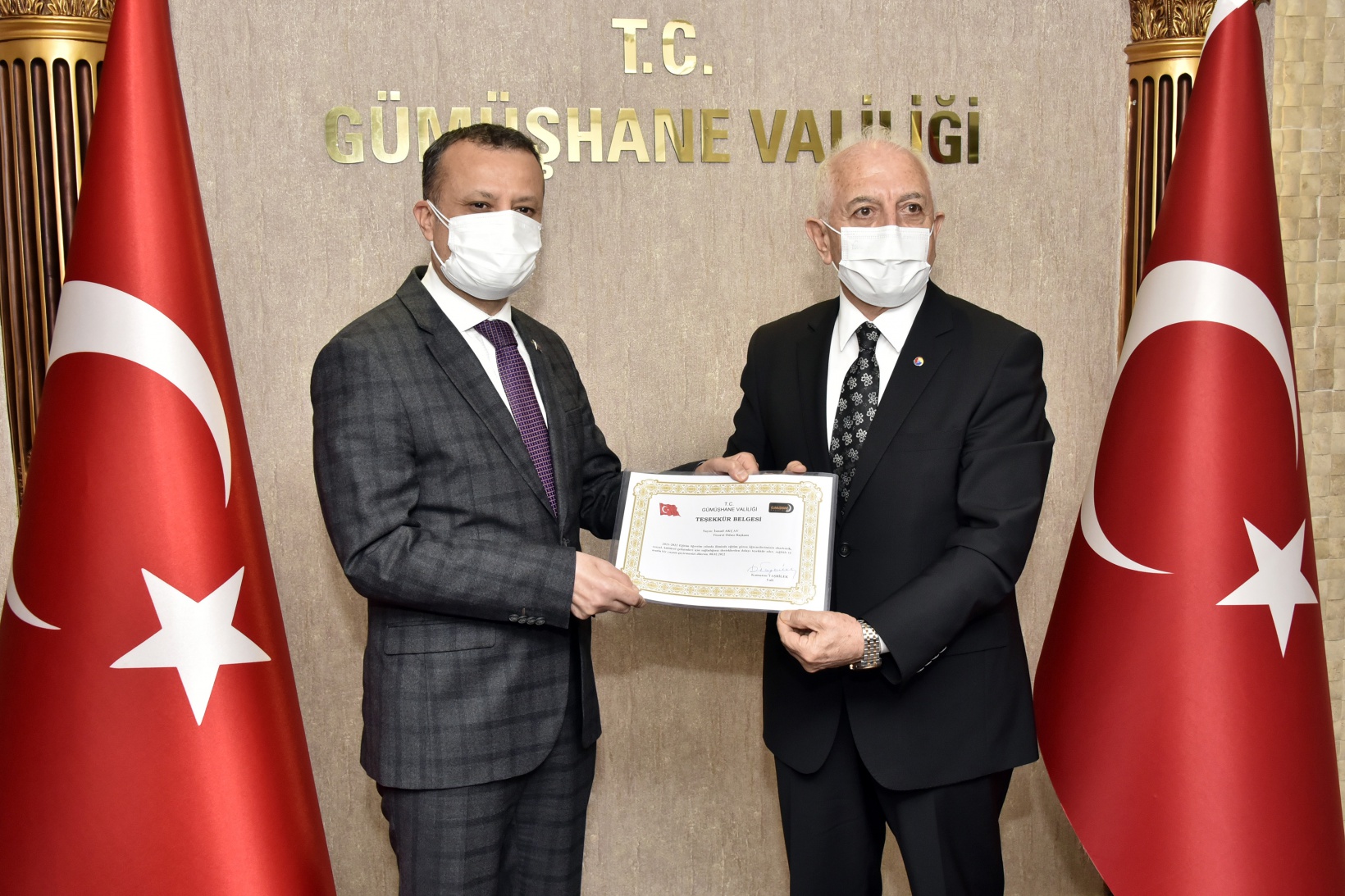 Gümüşhane’de eğitime destek veren başkanlara teşekkür belgesi 14