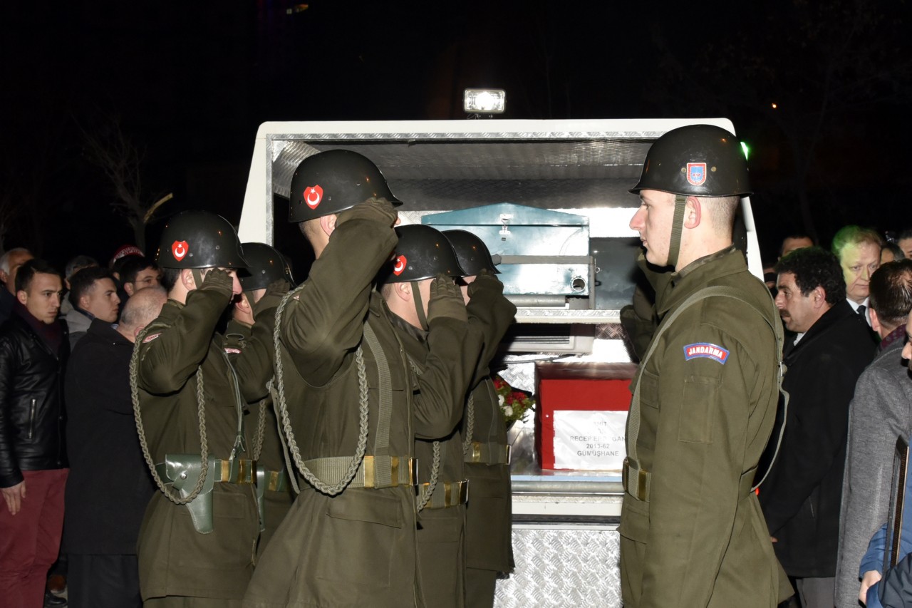 Şehidimiz baba ocağında 5