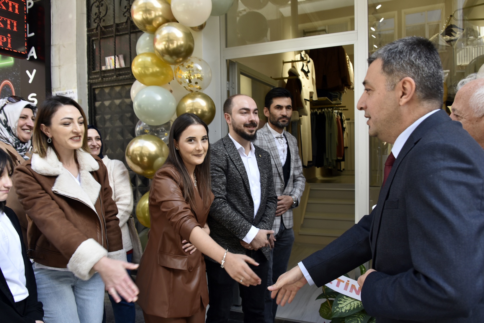 Betül Butik açıldı 12