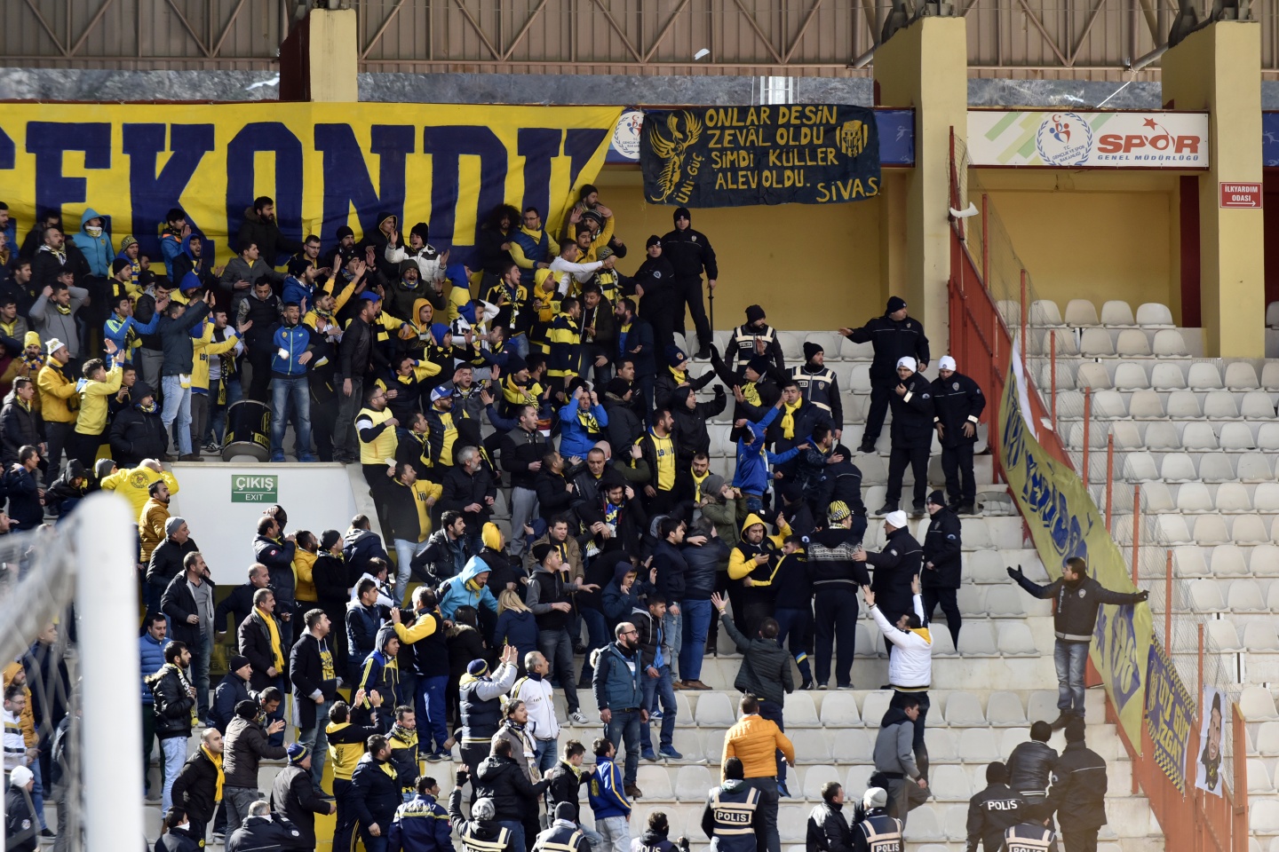 Gümüş Ankara'yı aştı: 2-1 72