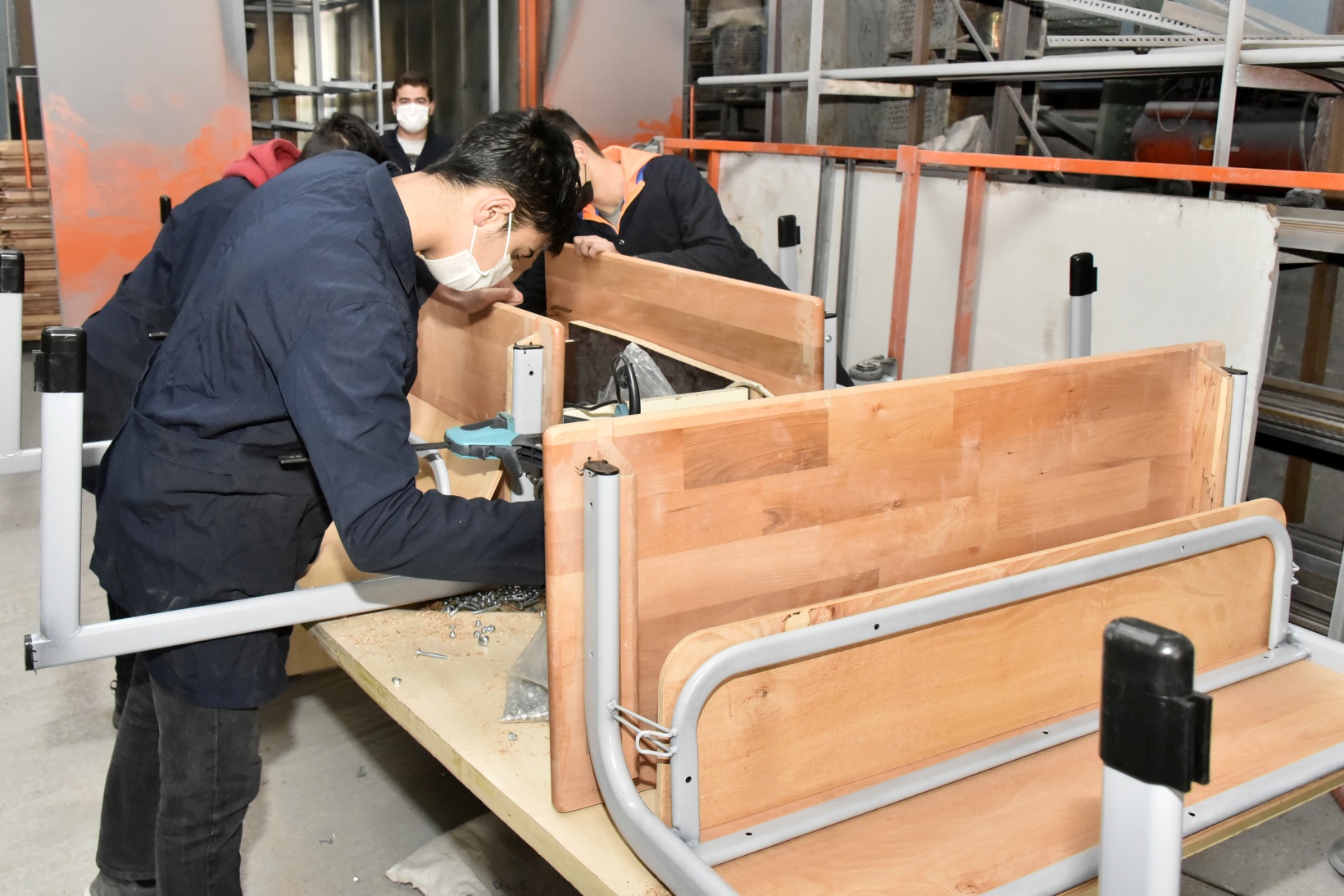 Fabrika gibi okul! 2