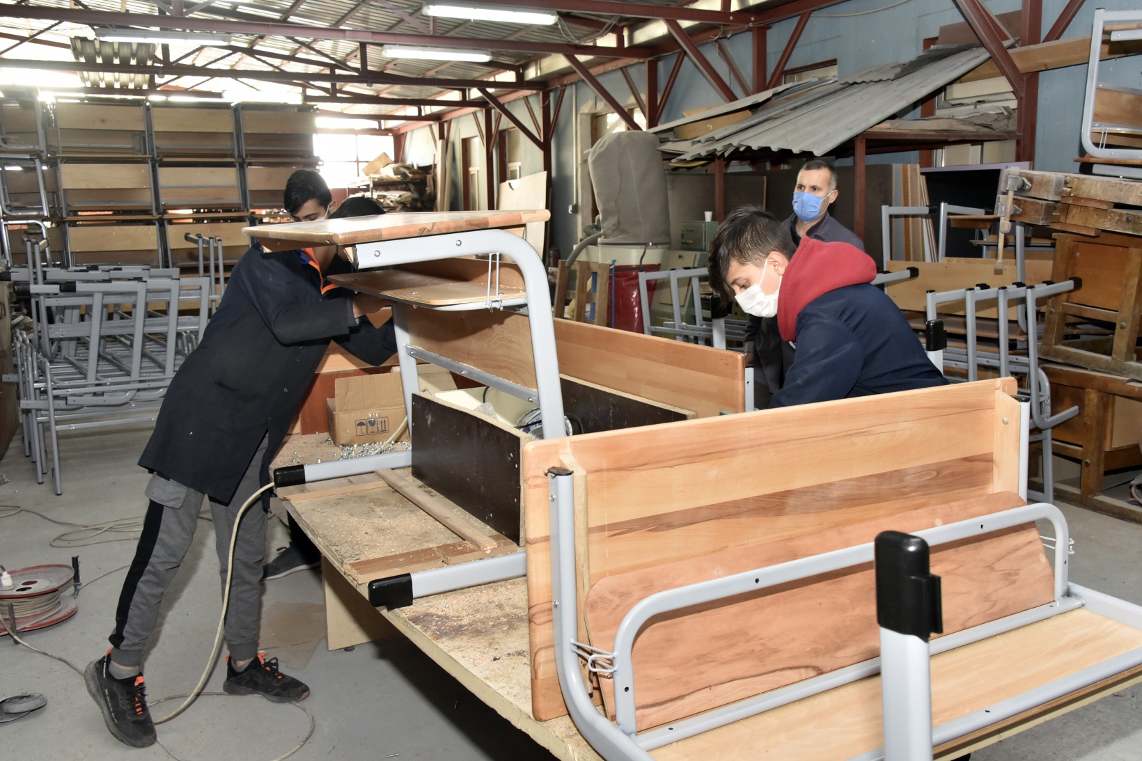 Fabrika gibi okul! 3