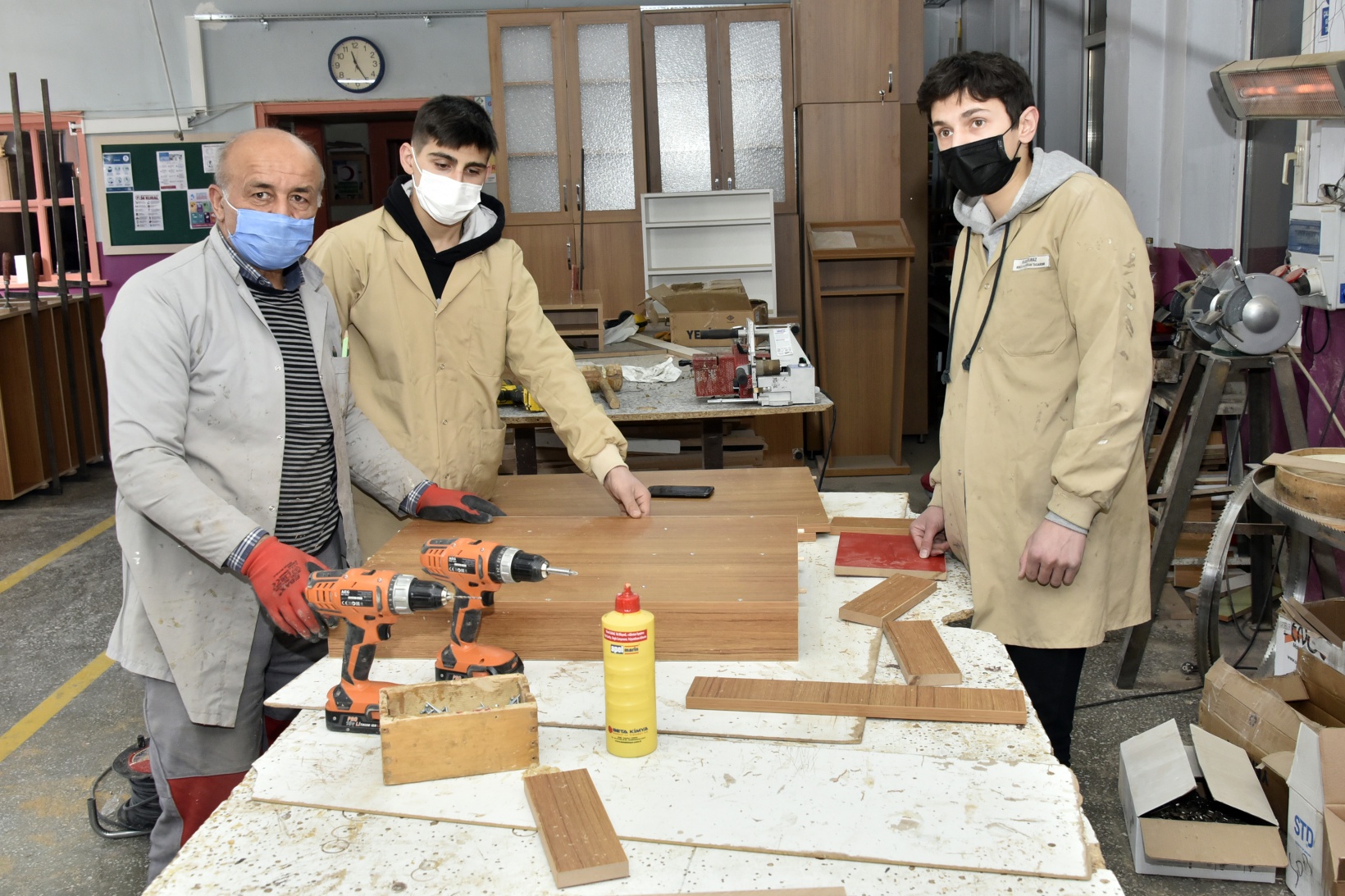 Fabrika gibi okul! 7