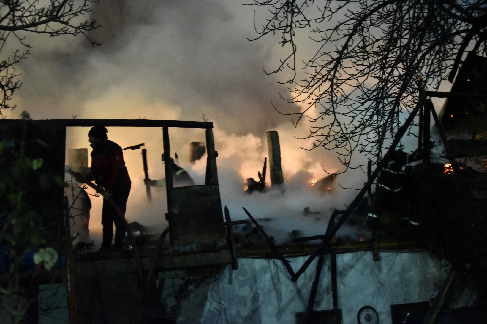 Hacıemin'de korkutan yangın 21
