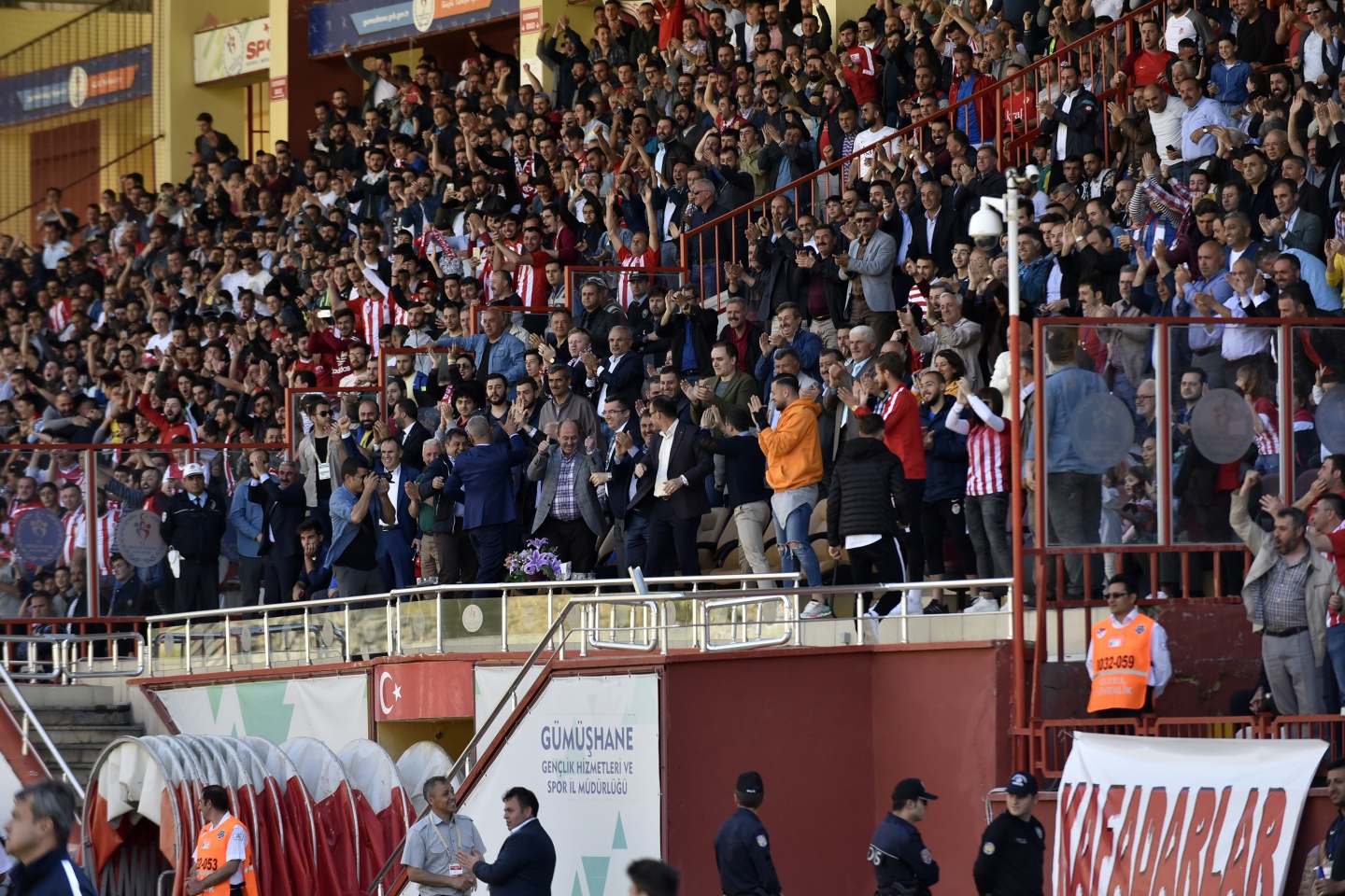 Gümüş Şampi.... 3-1 53