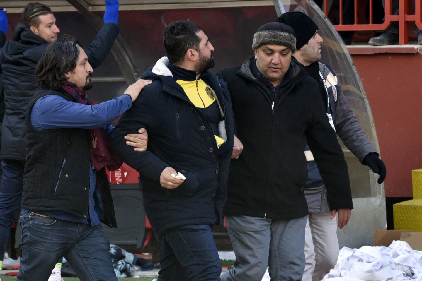 Gümüş Ankara'yı aştı: 2-1 64