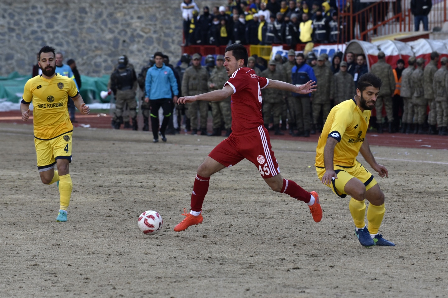 Gümüş Ankara'yı aştı: 2-1 130