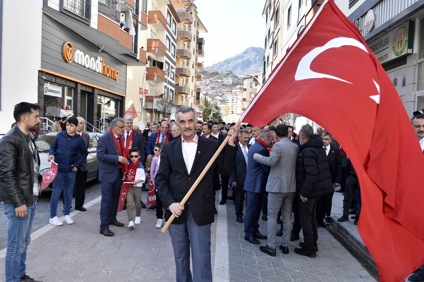MHP'den Zafer ve Değişim Yürüyüşü 27