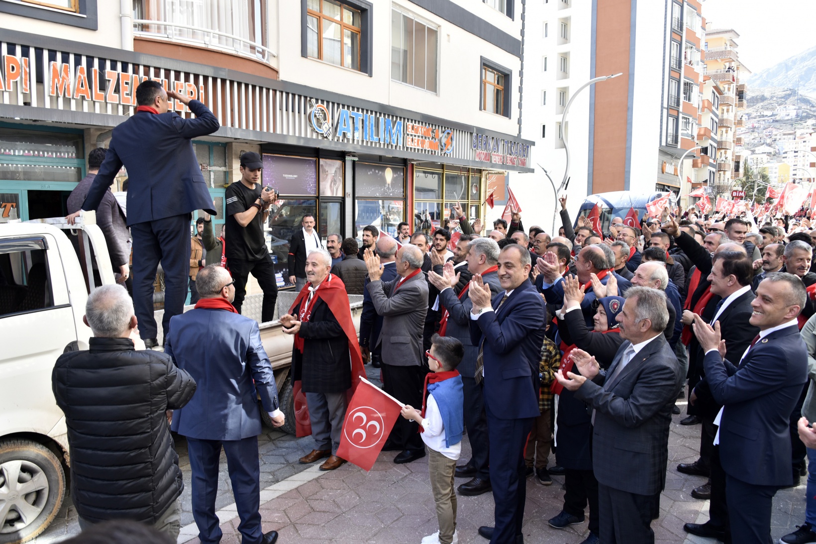 MHP'den Zafer ve Değişim Yürüyüşü 12
