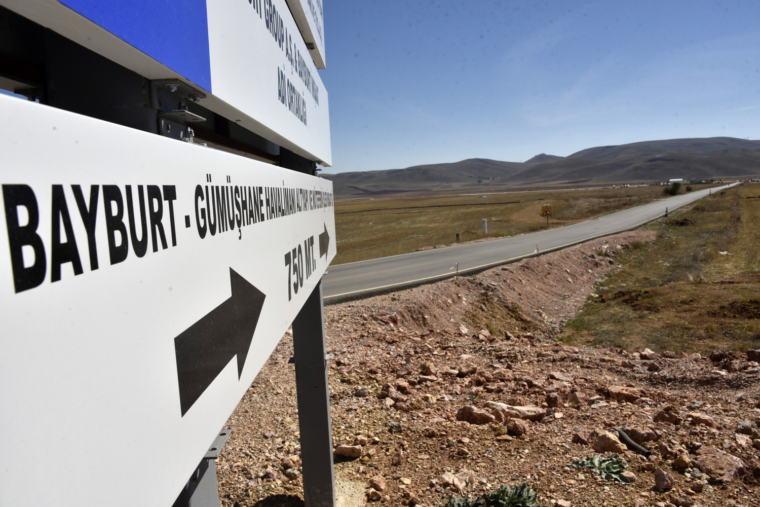 Gümüşhane-Bayburt Havalimanında çalışmalar devam ediyor 26