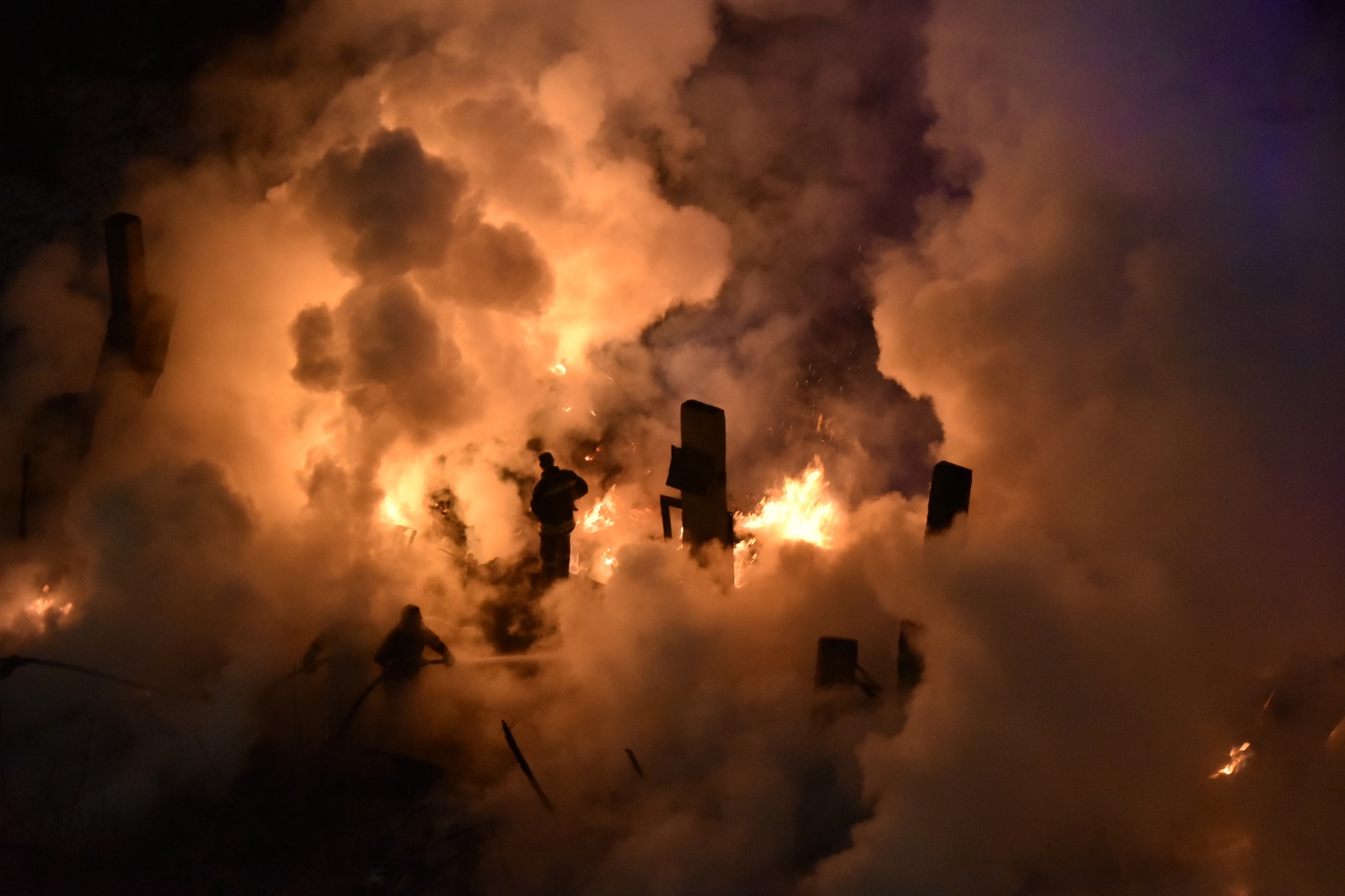 Hacıemin'de korkutan yangın 1