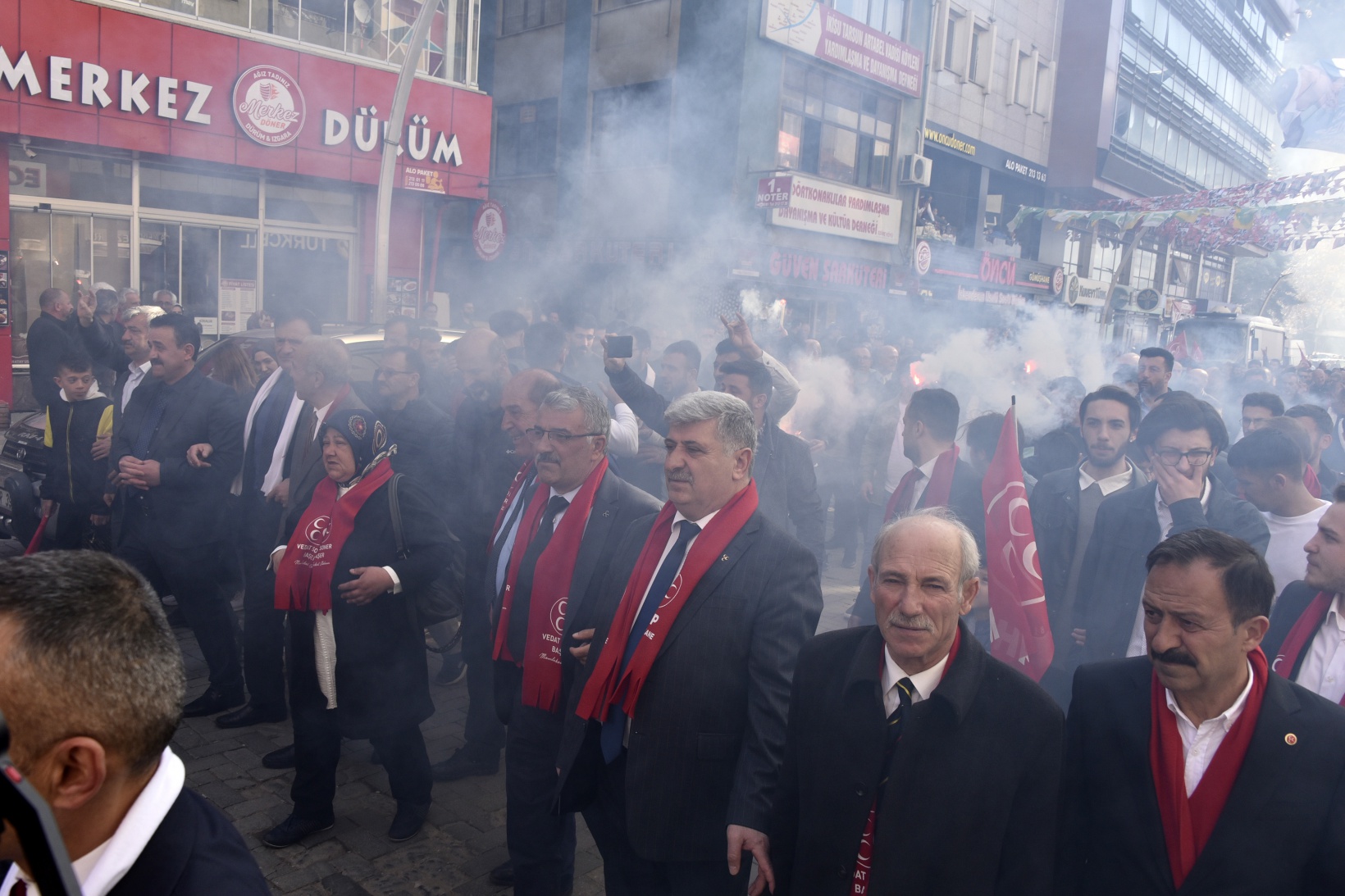 MHP'den Zafer ve Değişim Yürüyüşü 15