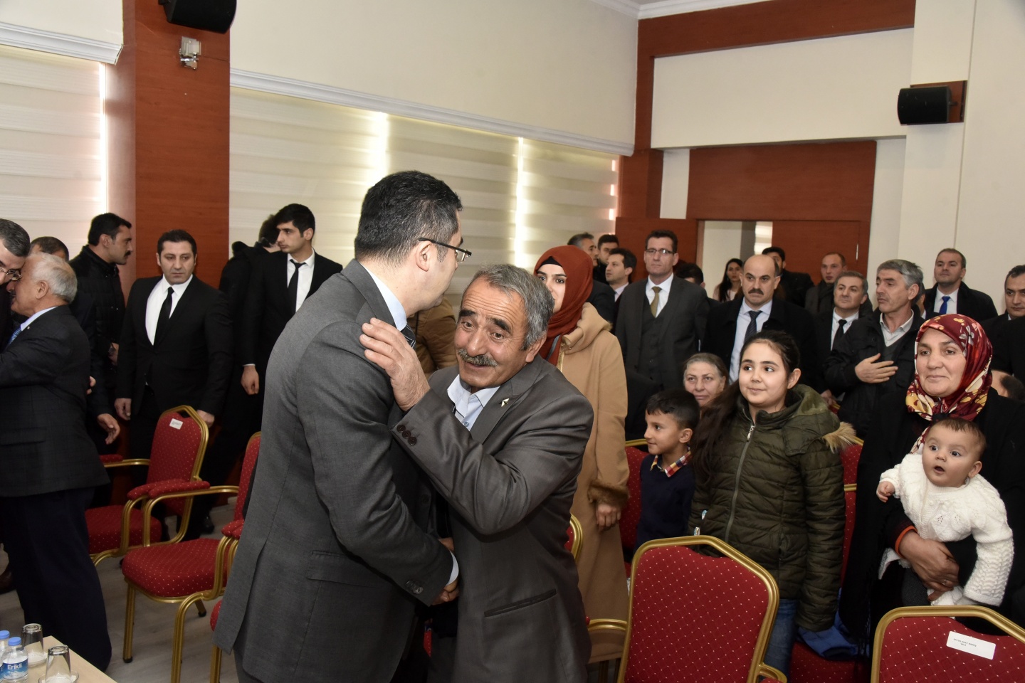 Gümüşhane’de Devlet Övünç Madalyası töreninde gözyaşları sel oldu 3