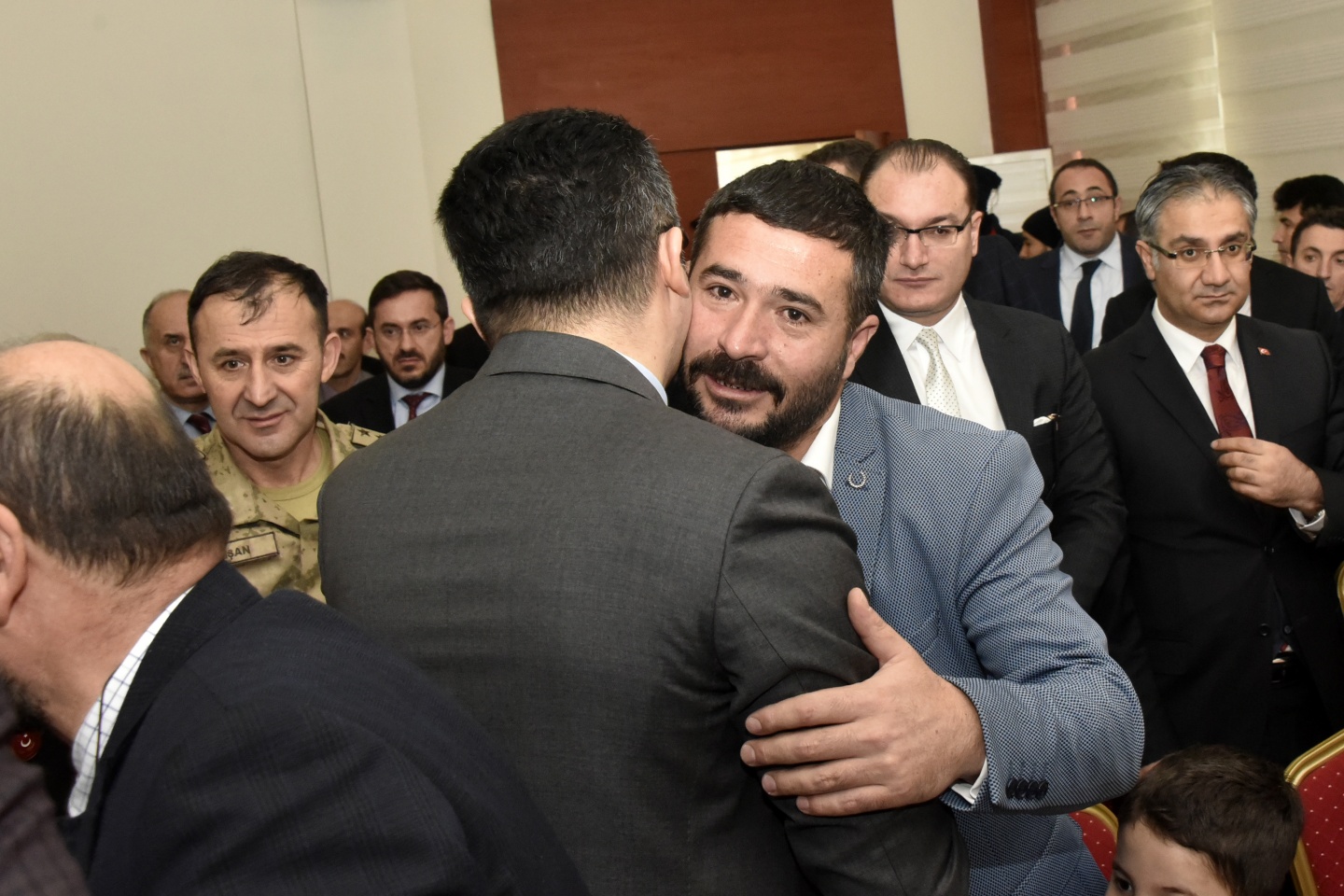 Gümüşhane’de Devlet Övünç Madalyası töreninde gözyaşları sel oldu 11