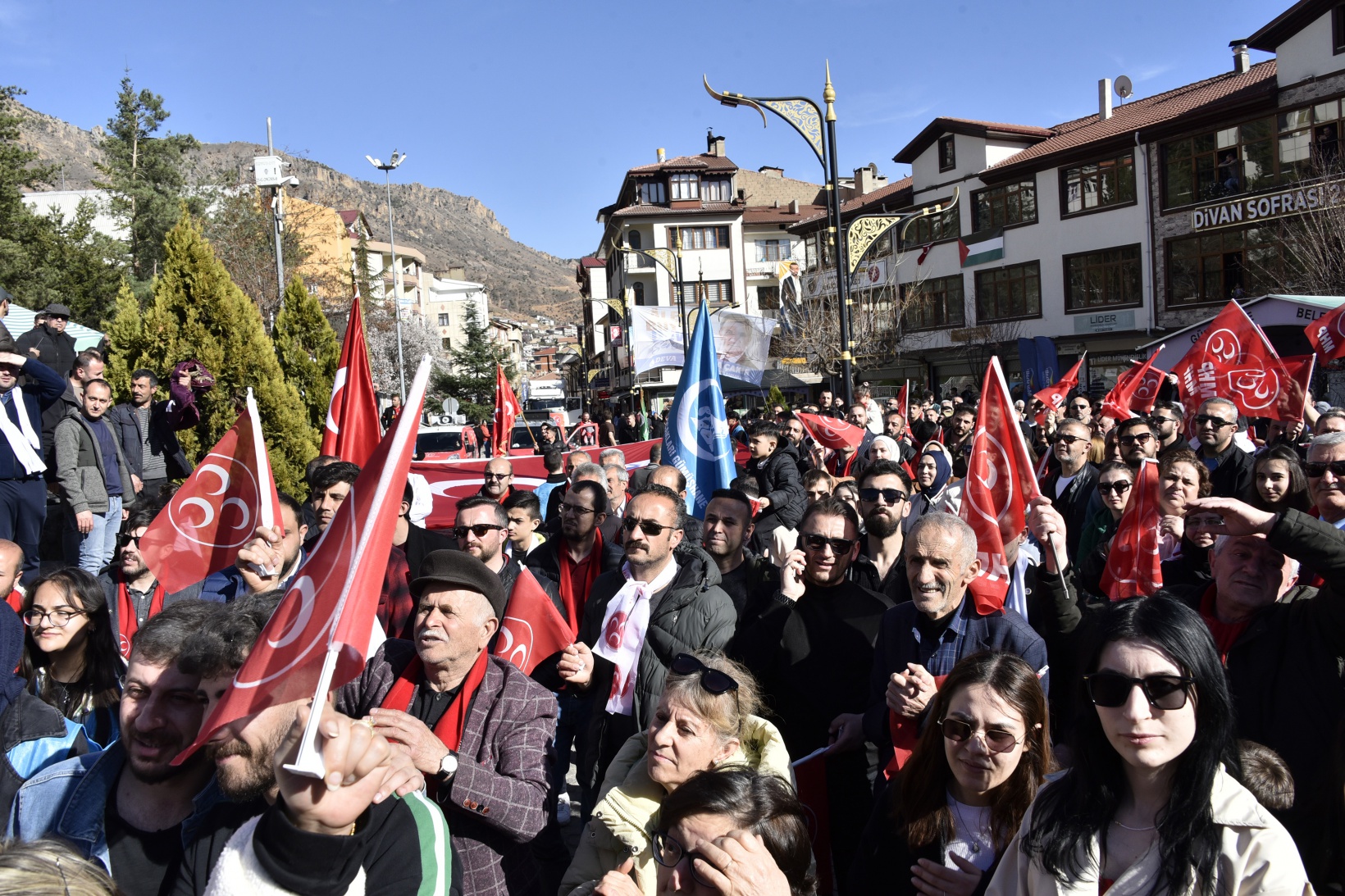 MHP'den Zafer ve Değişim Yürüyüşü 25
