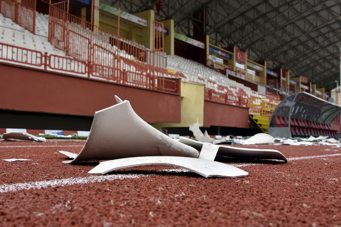 İşte Ankaragücü maçının ardından Yeni Şehir Stadyumunun son hali 9