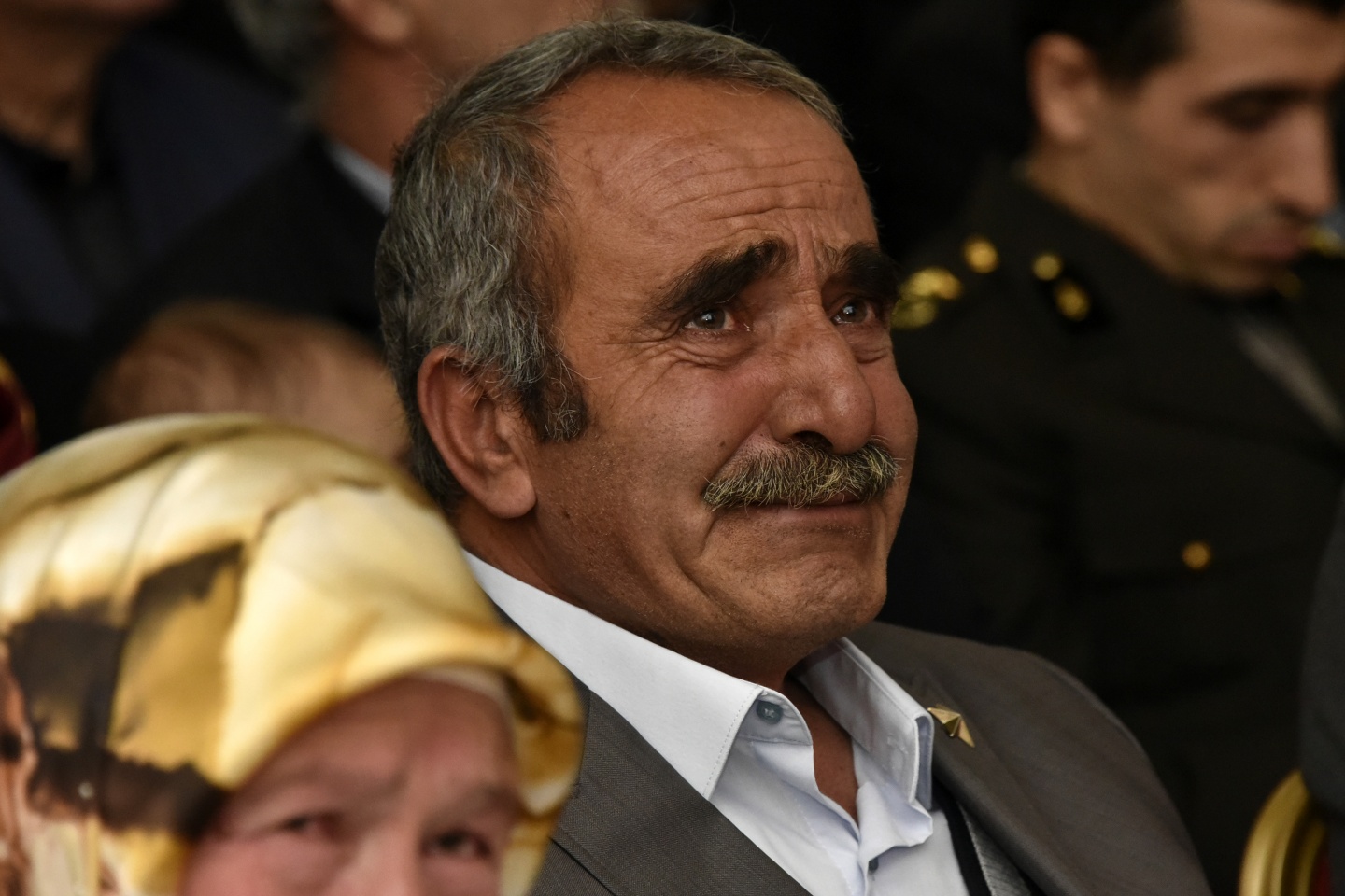 Gümüşhane’de Devlet Övünç Madalyası töreninde gözyaşları sel oldu 16