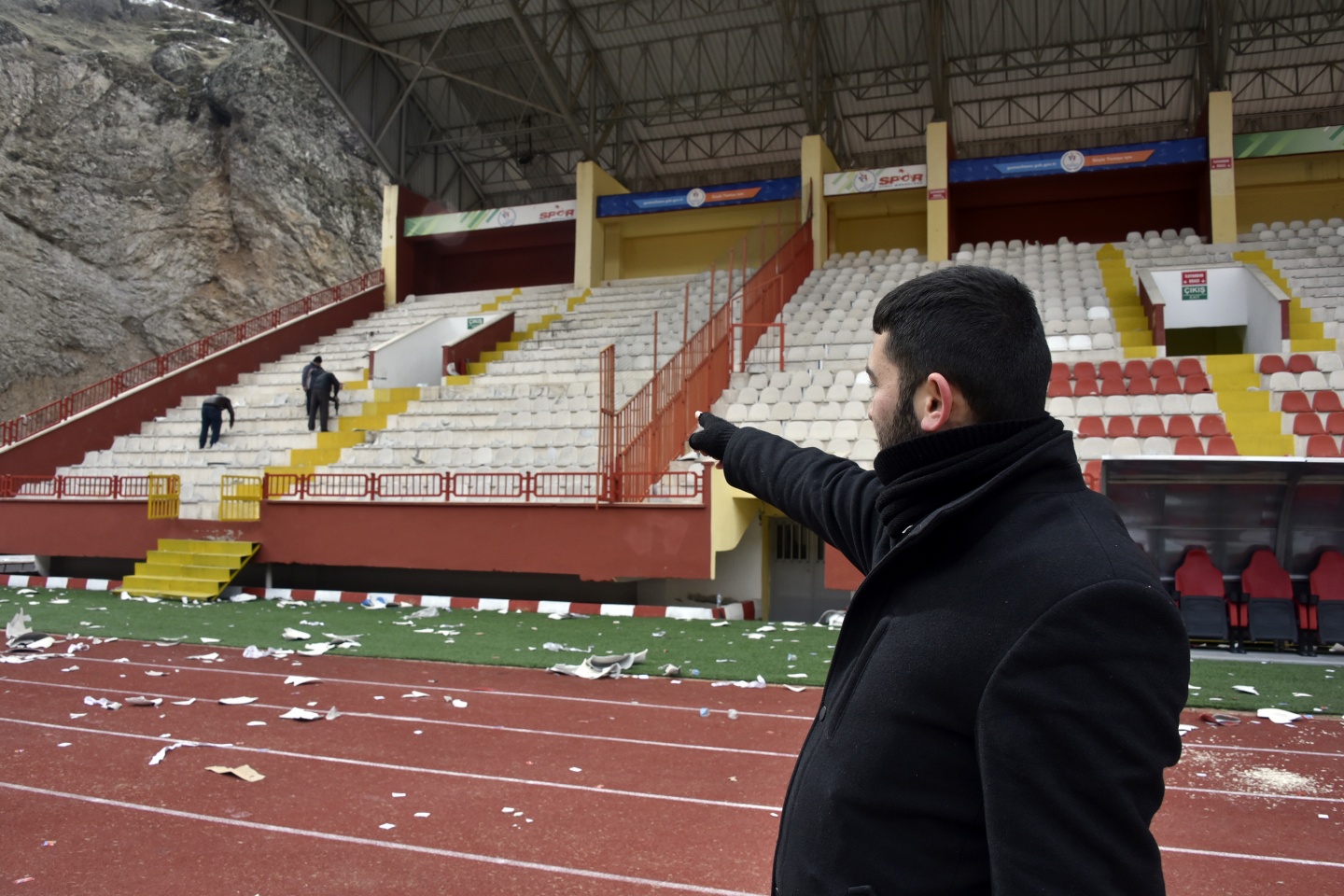 İşte Ankaragücü maçının ardından Yeni Şehir Stadyumunun son hali 15