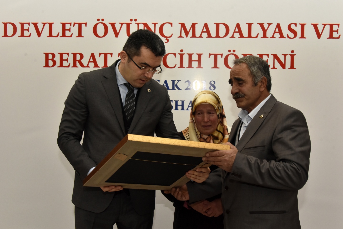 Gümüşhane’de Devlet Övünç Madalyası töreninde gözyaşları sel oldu 35