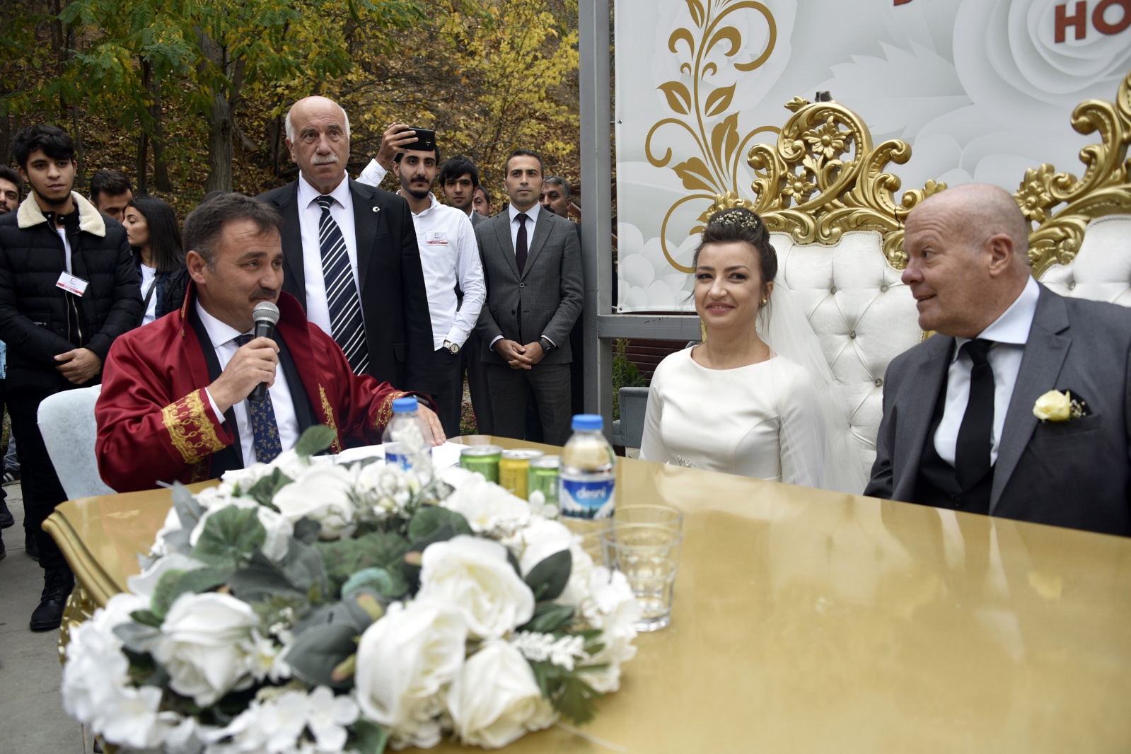 İtalyan ve Bulgar çift 15 yıl önce tanıştıkları Gümüşhane’de 29 Ekim'de nikah kıydı 8