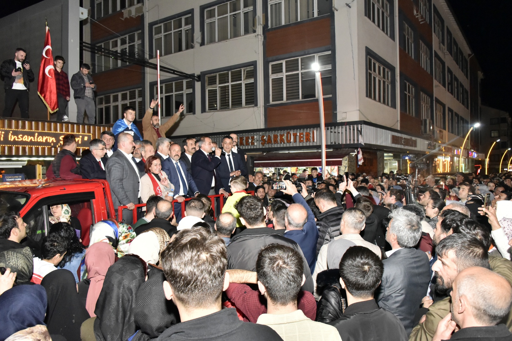 Başer: Gümüşhane’de yeni bir sayfa açıldı 13