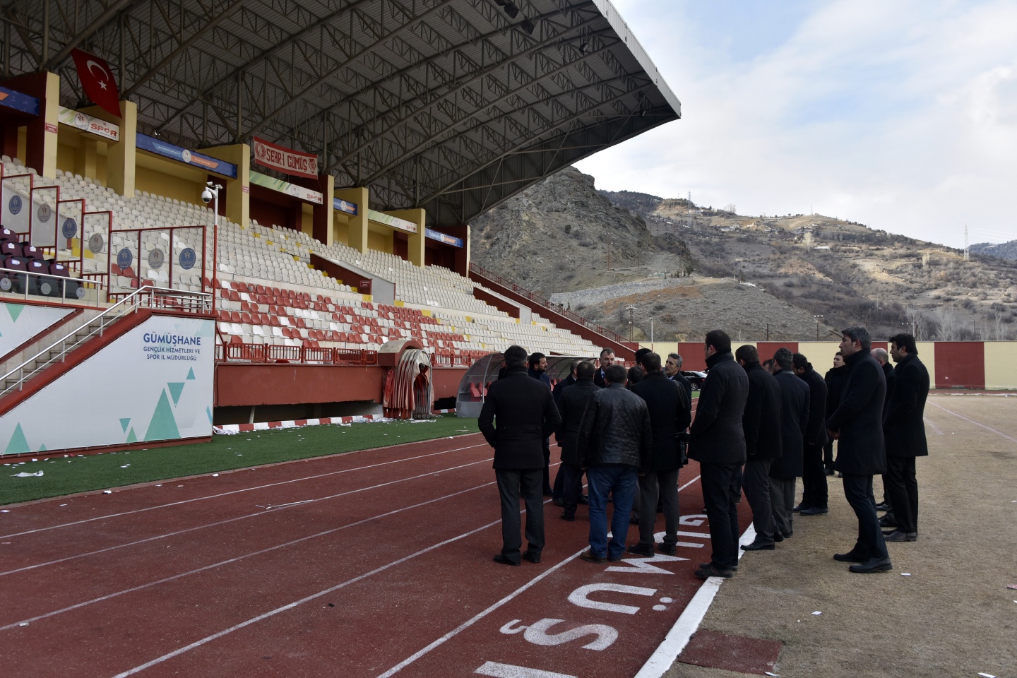 Vali Memiş: Kimse bu şehrin insanına çamur atamaz 11