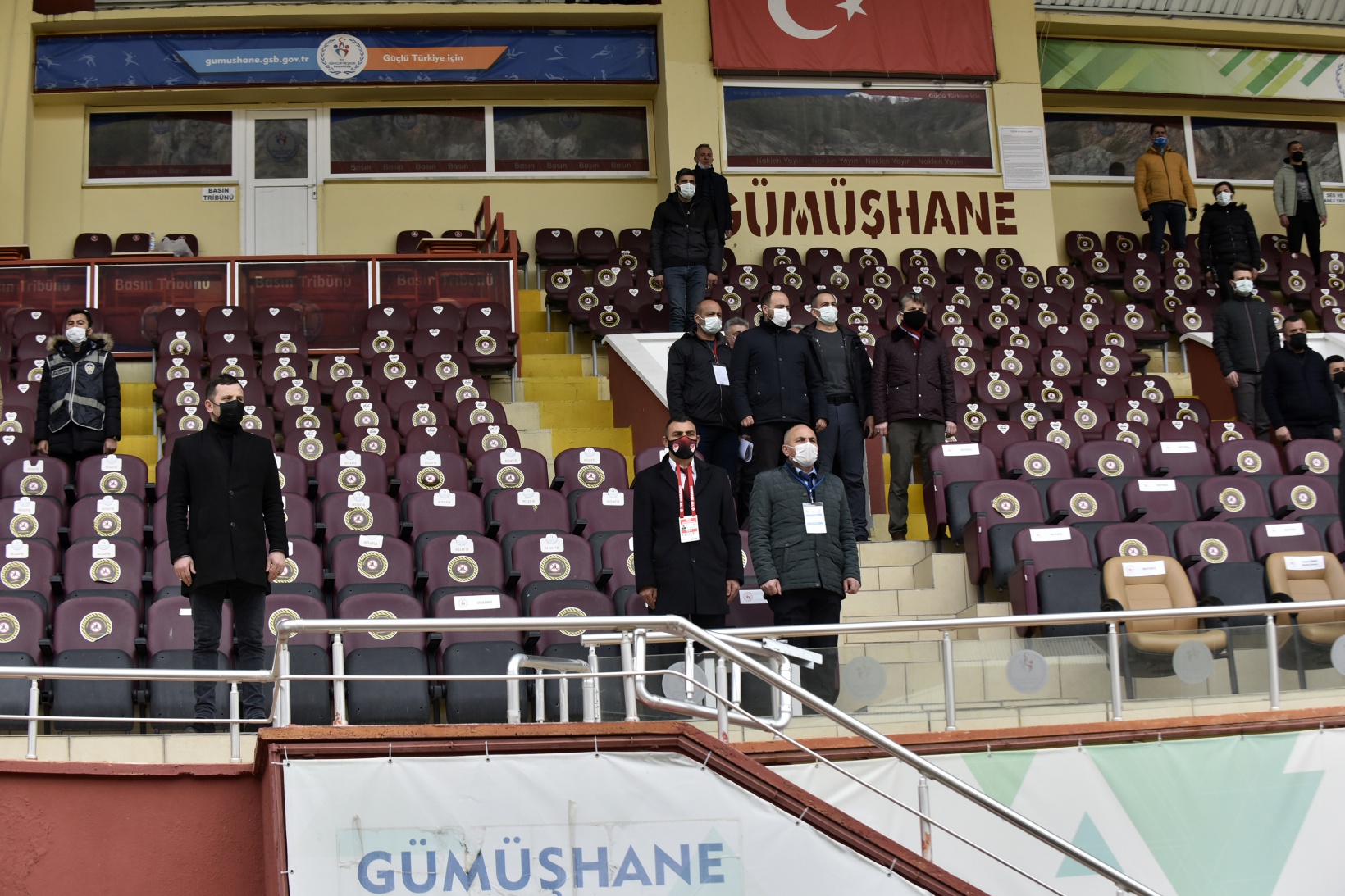 Gümüş kötü başladı: 1-3 9