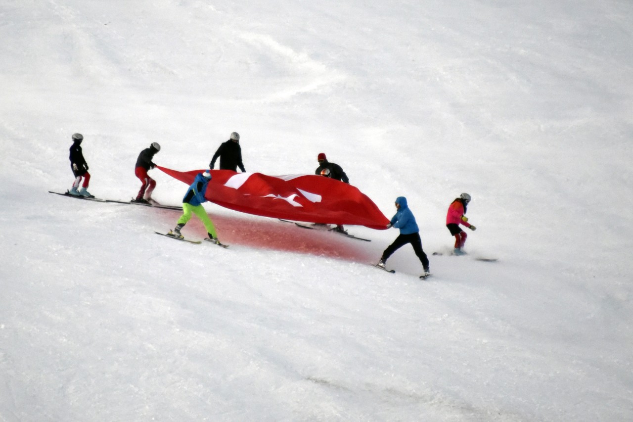 Gümüşhane’de Yarıyıl Tatilinde 120 Çocuk Kayak Öğrendi 7