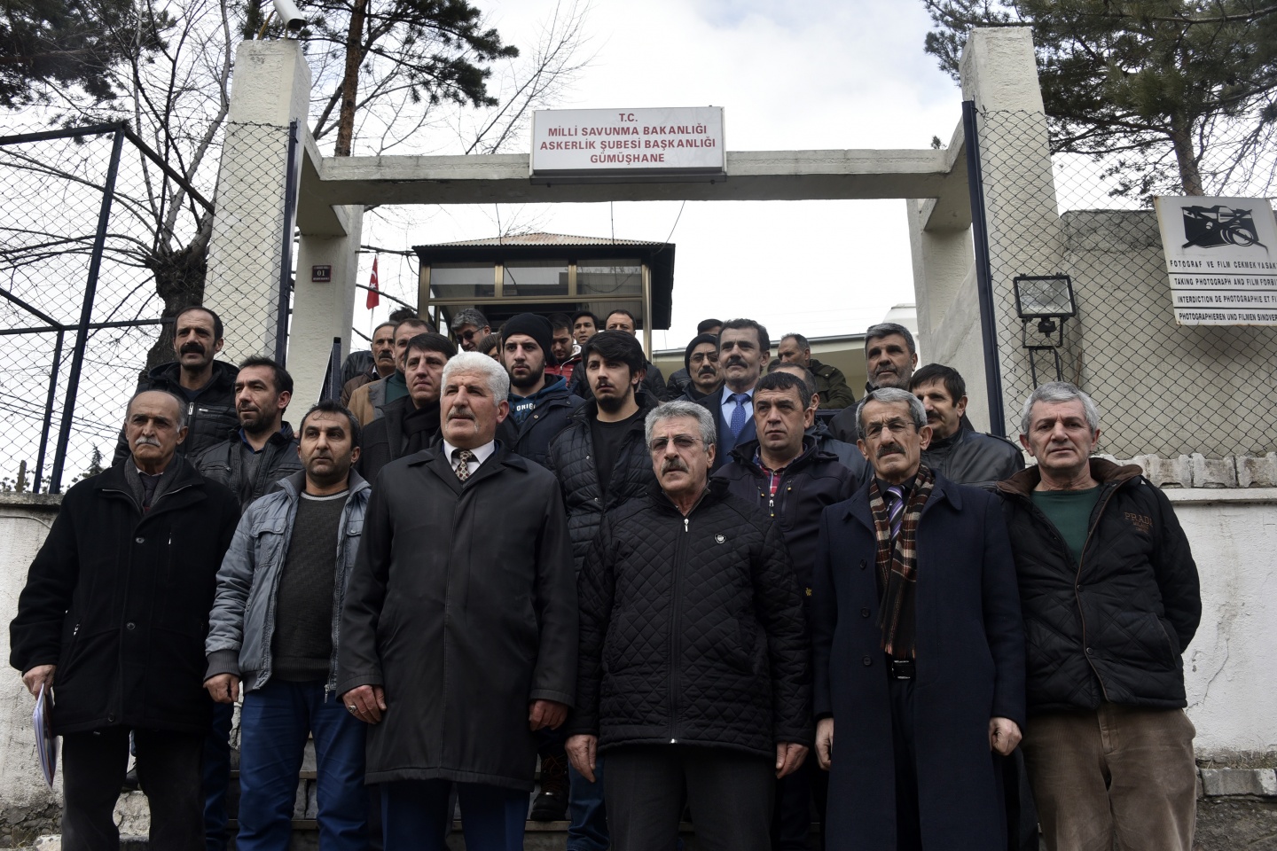 MHP ve Ülkü Ocakları mensupları Gümüşhane’de gönüllü askerlik başvurusu yaptı 1
