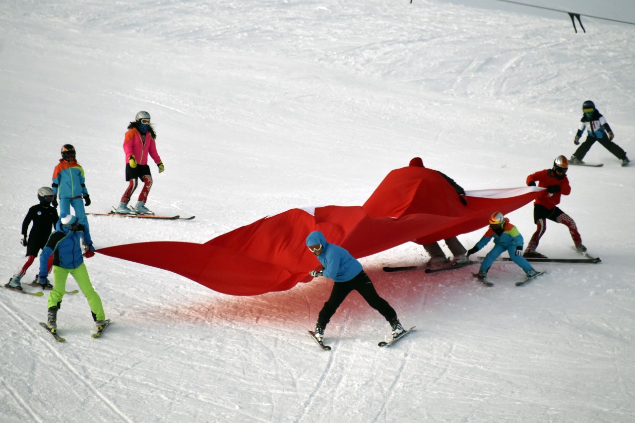 Gümüşhane’de Yarıyıl Tatilinde 120 Çocuk Kayak Öğrendi 8