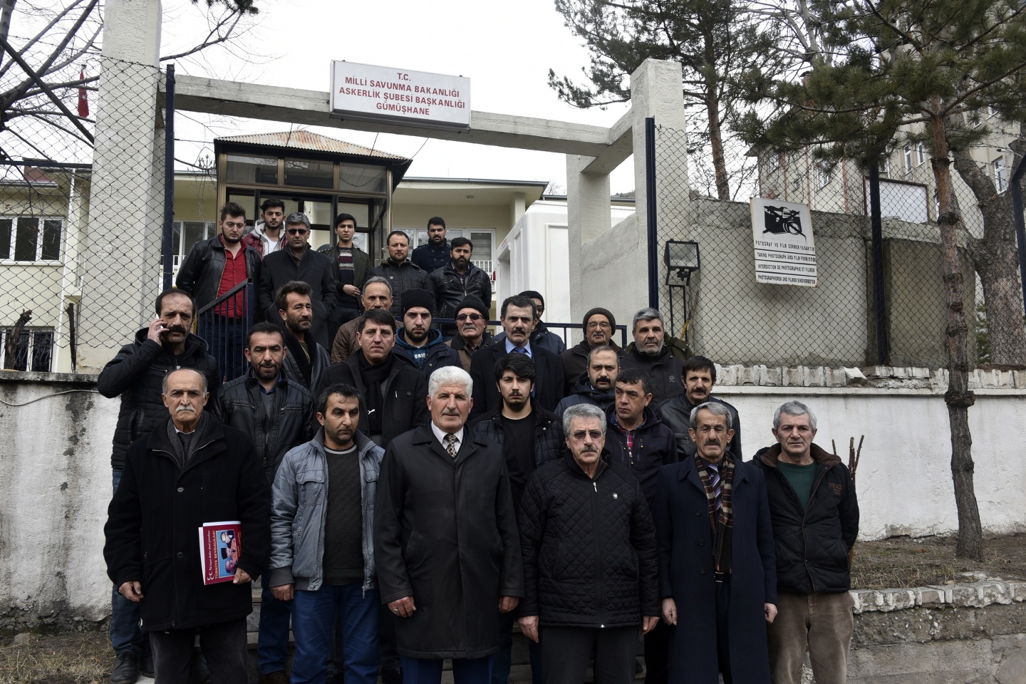 MHP ve Ülkü Ocakları mensupları Gümüşhane’de gönüllü askerlik başvurusu yaptı 11