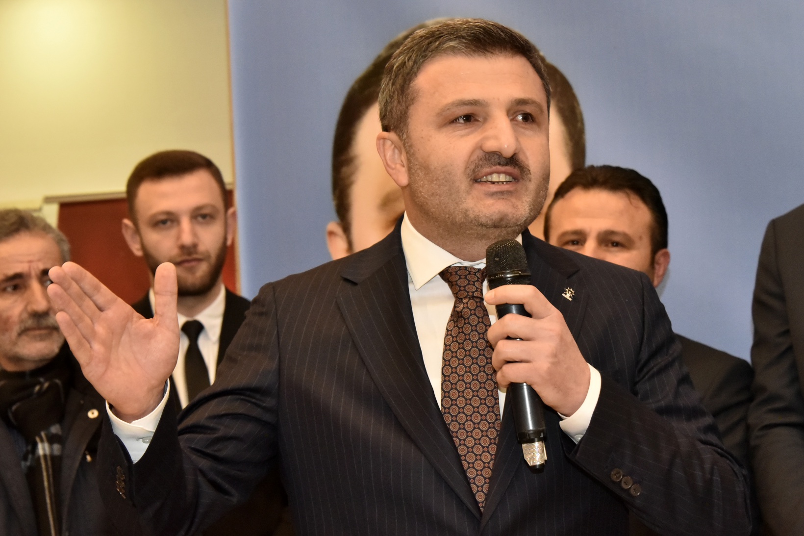 AK Parti İl Başkanı Av.Celalettin Köse aday adaylığı için istifa etti 1