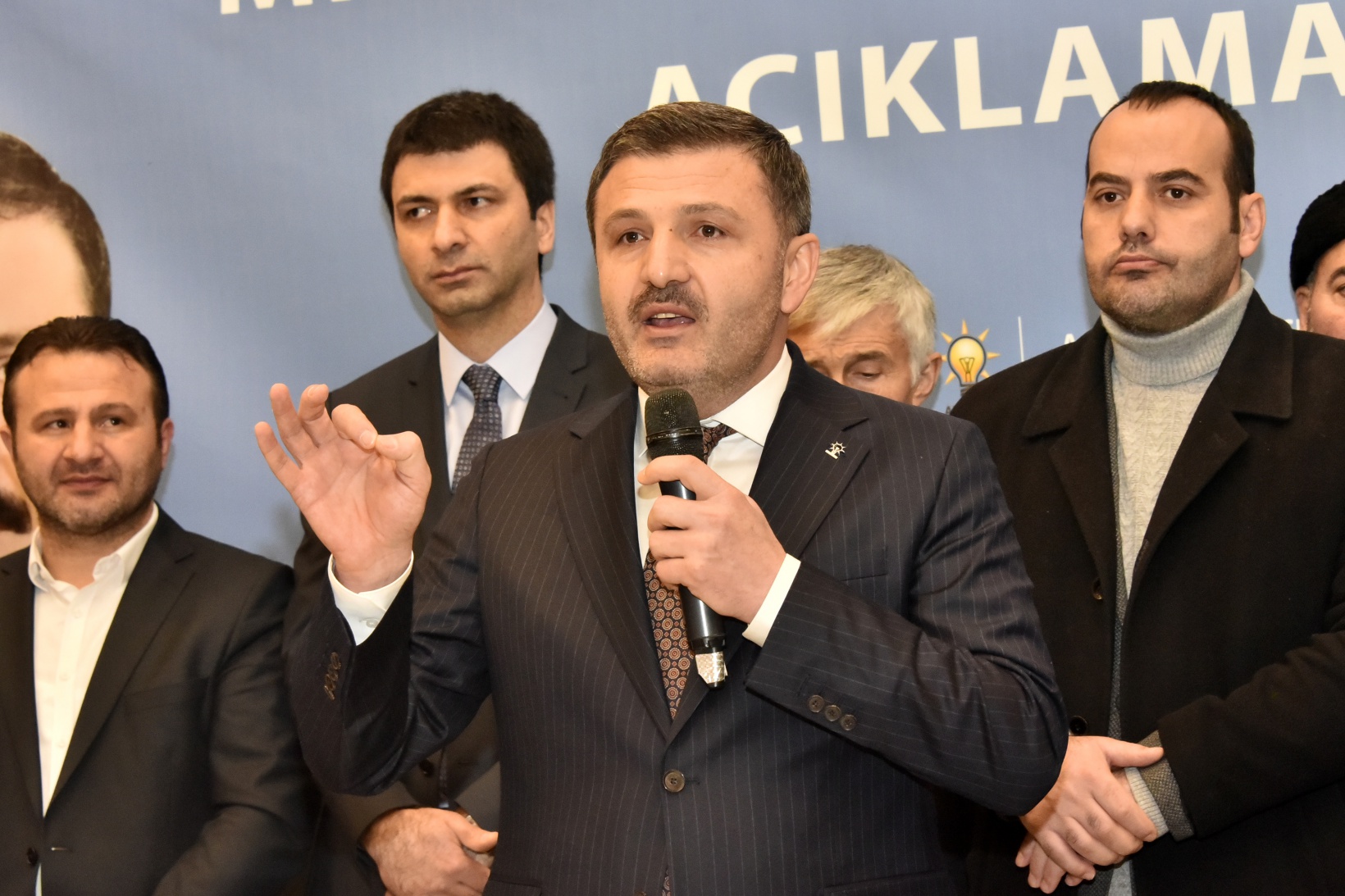 AK Parti İl Başkanı Av.Celalettin Köse aday adaylığı için istifa etti 27