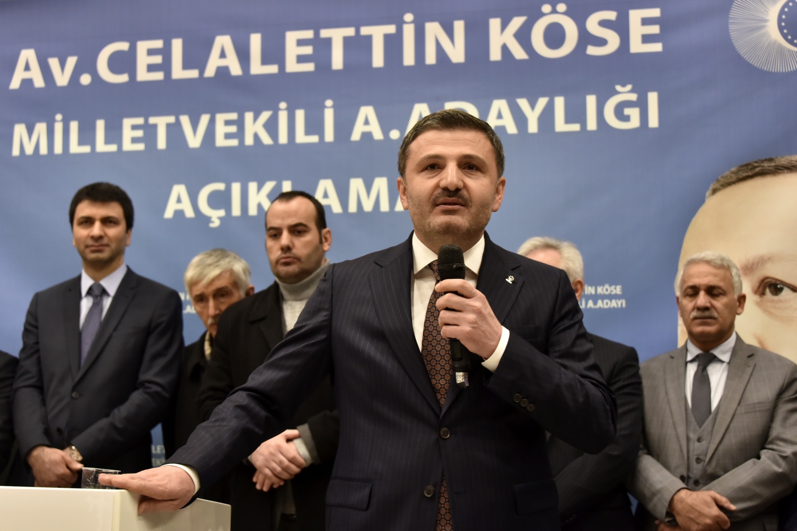 AK Parti İl Başkanı Av.Celalettin Köse aday adaylığı için istifa etti 5
