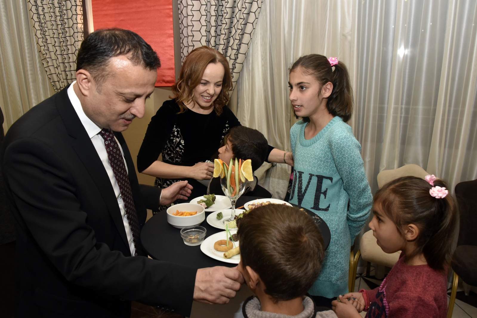 Vali Taşbilek’ten kabul töreni 21