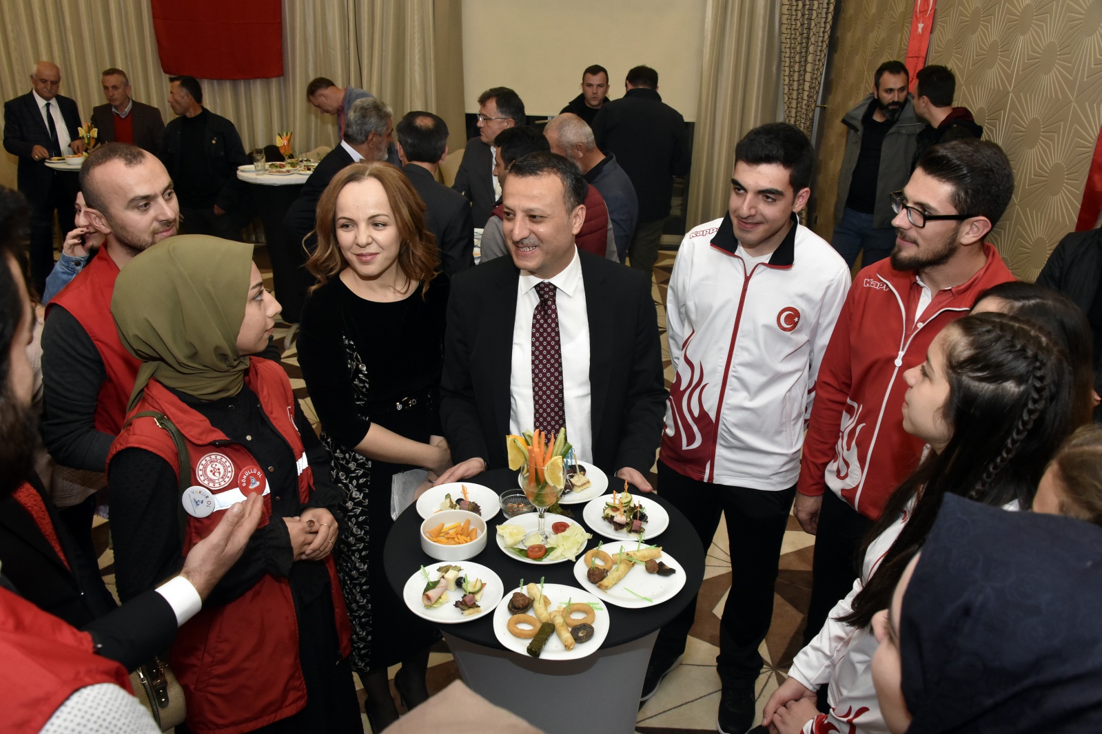 Vali Taşbilek’ten kabul töreni 18