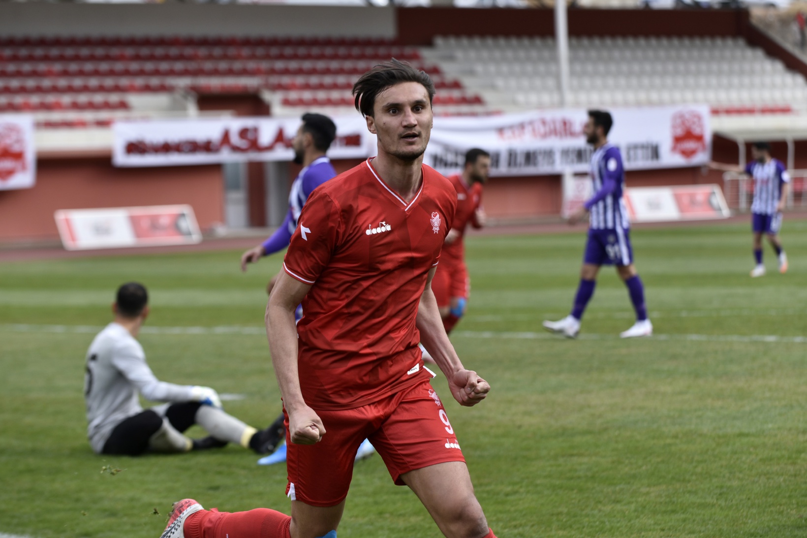 Gümüş kötü başladı: 1-3 43